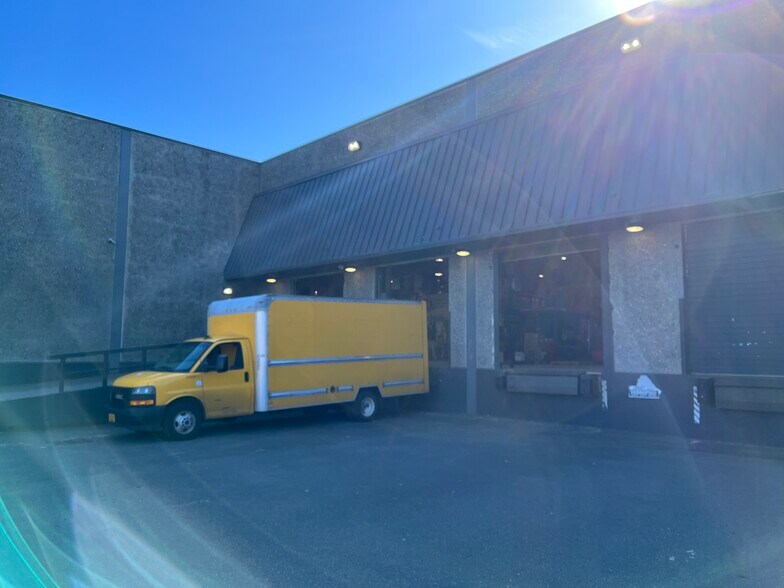 More Photos Of 18055 NE San Rafael St, Portland Industrial For Sale