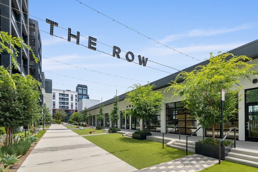 More Photos Of 2010 E Warner Ave, Santa Ana Apartments For Lease