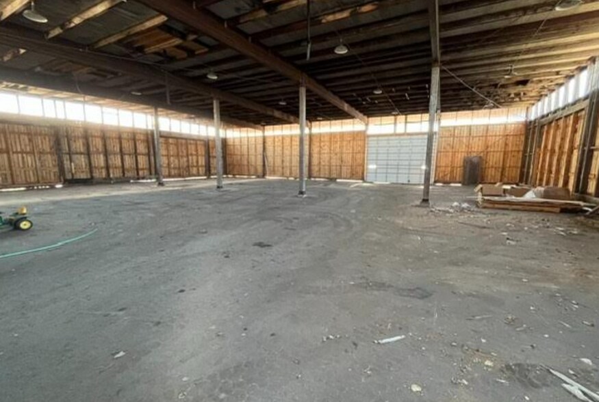 More Photos Of 6415 Deere Rd, Syracuse Industrial For Lease