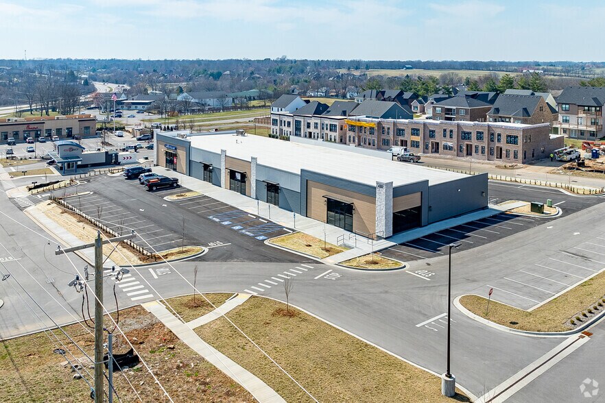 More Photos Of 4257 Harrodsburg Rd, Lexington General Retail For Lease