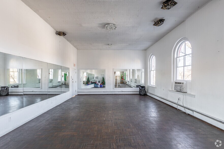 More Photos Of 217 Main St, Ossining Office Residential For Sale