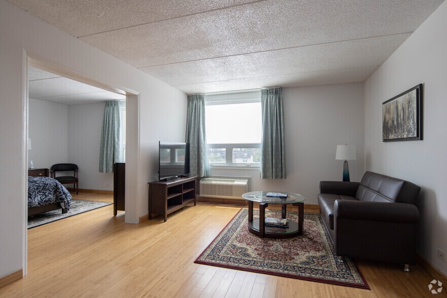 More Photos Of 700 Sheridan Rd, Highwood Congregate Senior Housing For Sale