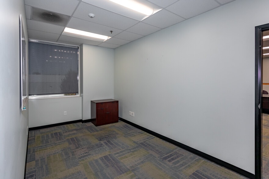 More Photos Of 10730 Bell Ct, Rancho Cucamonga Warehouse For Lease