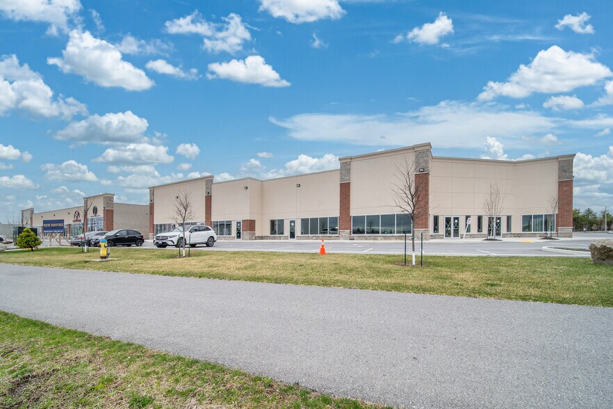 More Photos Of 1325 Centennial Dr, Kingston Flex For Lease