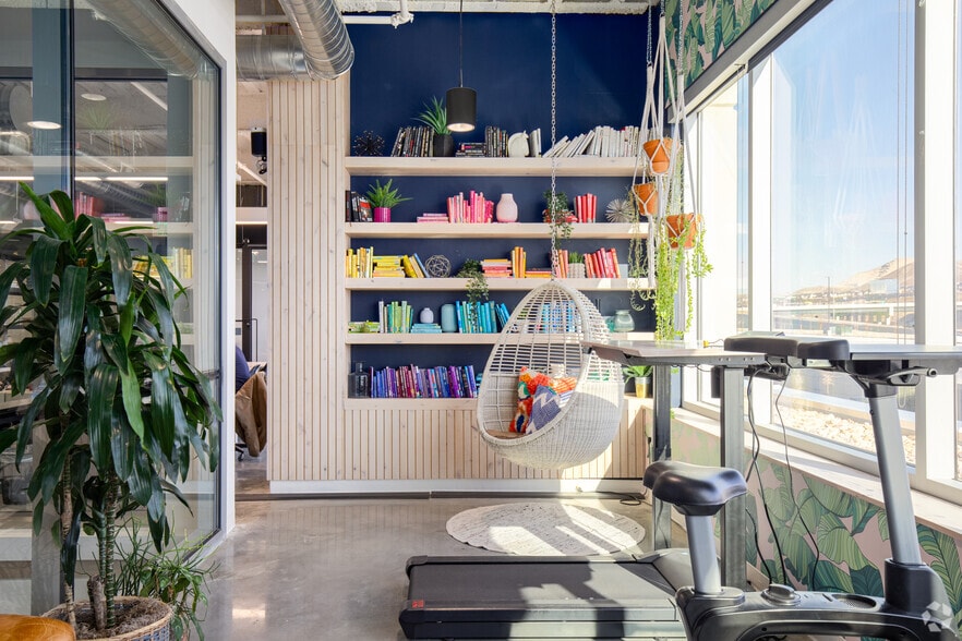 More Photos Of 2701 N Thanksgiving Way, Lehi Coworking Space