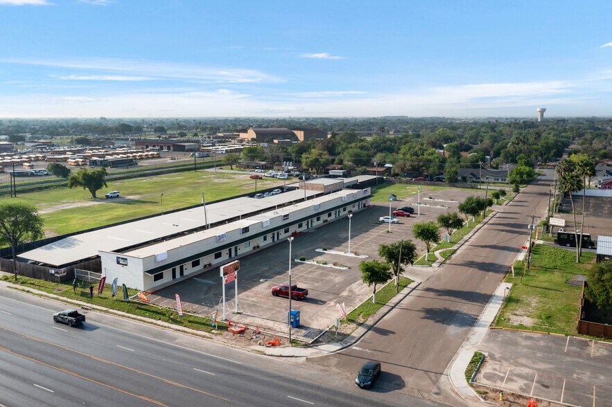 More Photos Of 302 E Business 83, San Juan Storefront Retail Office For Lease