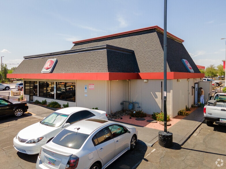 More Photos Of 8951 N 19th Ave, Phoenix Fast Food For Lease