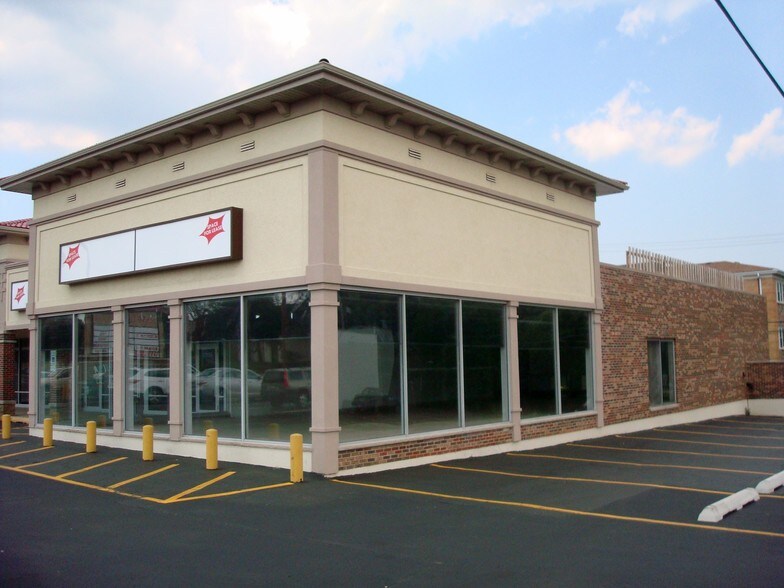 More Photos Of 1707-1717 N Rand Rd, Palatine Unknown For Lease