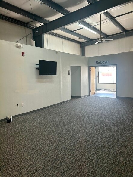More Photos Of 2945 N Highway 89, Chino Valley Service For Lease