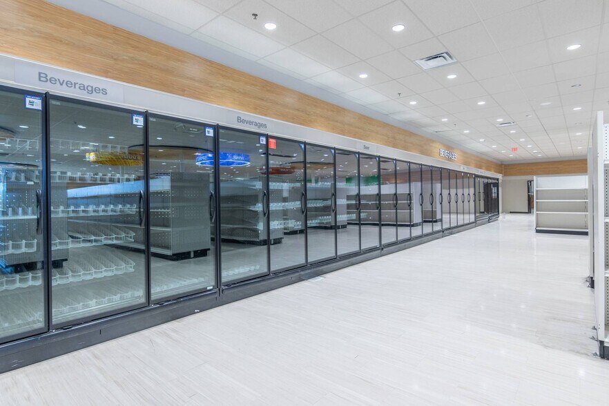 More Photos Of 2938 W Rosamond Blvd, Rosamond Drugstore For Sale