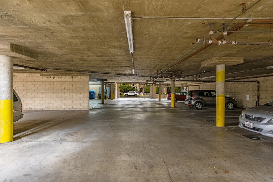 More Photos Of 1515 N Dresser St, Santa Ana Apartments For Sale