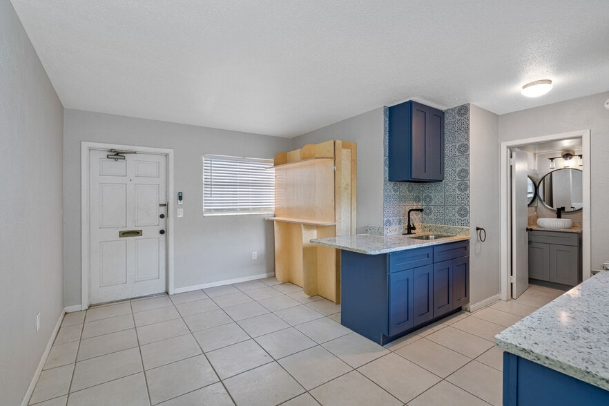 More Photos Of 3960 12th St, Saint Petersburg Apartments For Sale