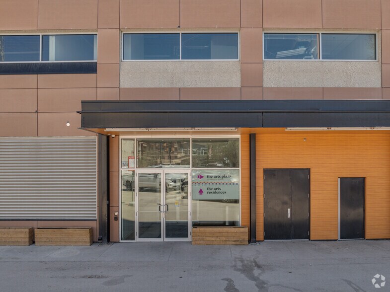 More Photos Of 233 Kennedy St, Winnipeg Apartments For Lease