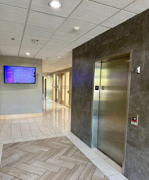 More Photos Of 8180 S 700 E, Sandy Office Residential For Sale