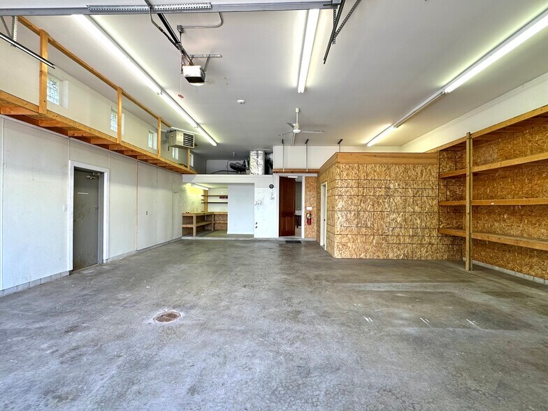 More Photos Of 2000-2166 45th St, Highland Unknown For Lease