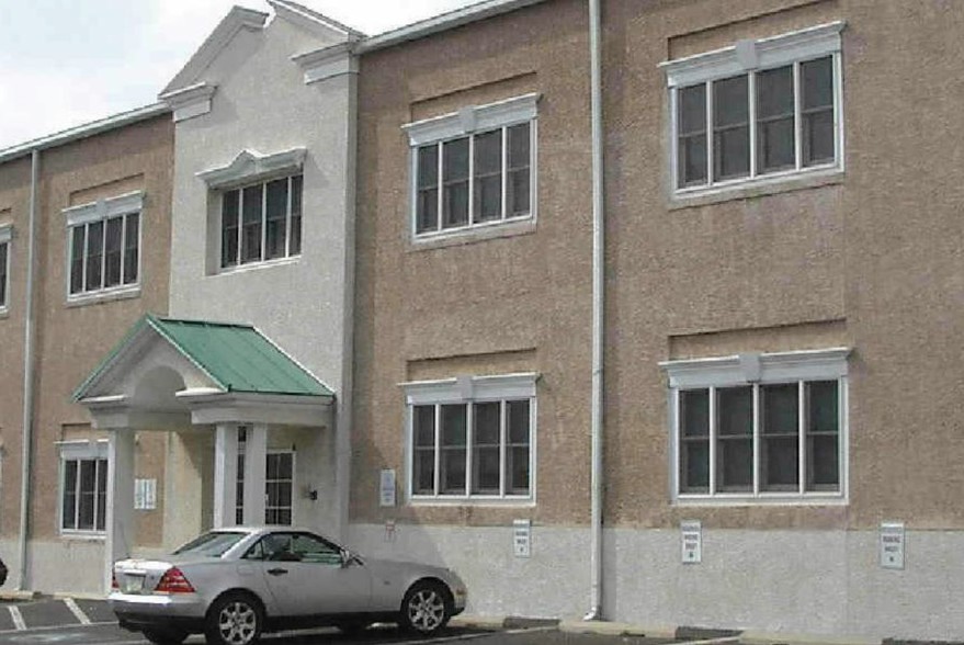 Primary Photo Of 815 Greenwood Ave, Jenkintown Office For Sale