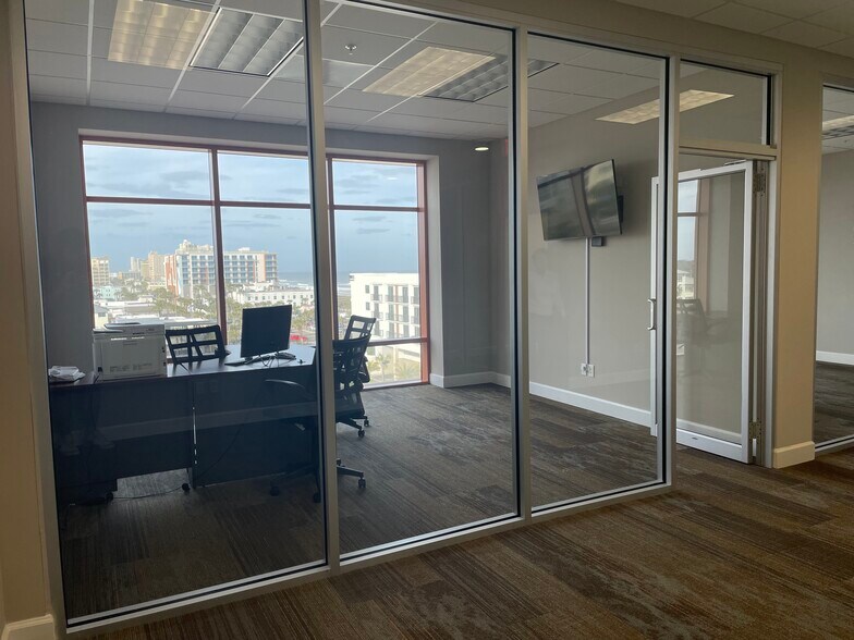 More Photos Of 320 1st St N, Jacksonville Beach Office Residential For Sale