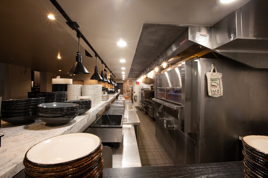 More Photos Of 1312 S Wabash Ave, Chicago Apartments For Lease
