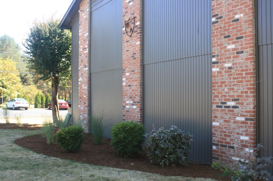 More Photos Of 1184 NE Turner Dr, Hillsboro Apartments For Sale