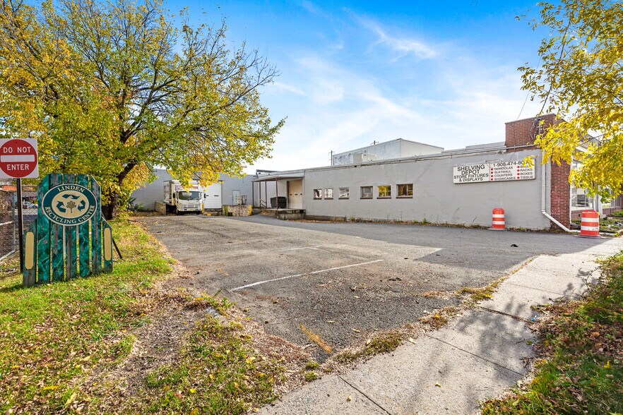 More Photos Of 419-501 W Elizabeth Ave, Linden Freestanding For Sale