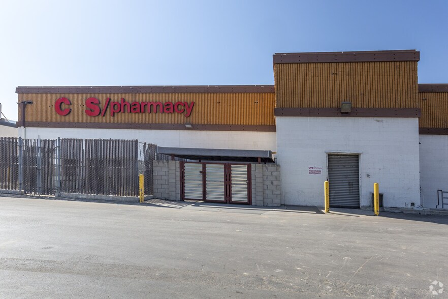 More Photos Of 3885-3977 Cochran St, Simi Valley Unknown For Lease