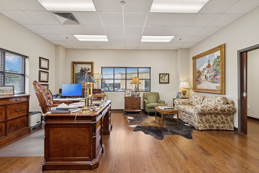 More Photos Of 811 Cowan St, Nashville Distribution For Sale