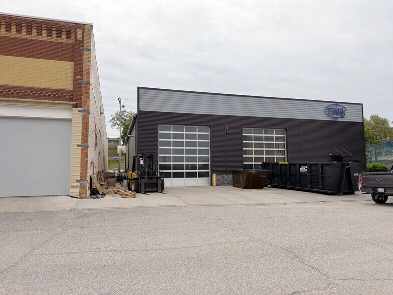 More Photos Of , Oakland Industrial For Sale