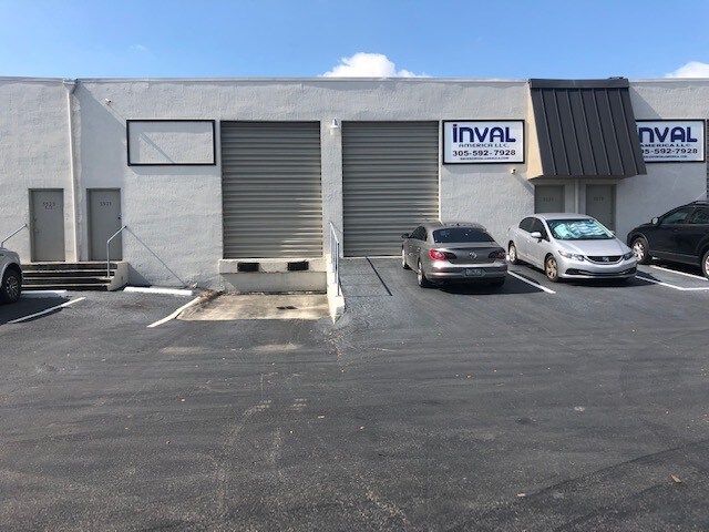 More Photos Of 5501-5595 NW 72nd Ave, Miami Warehouse For Lease