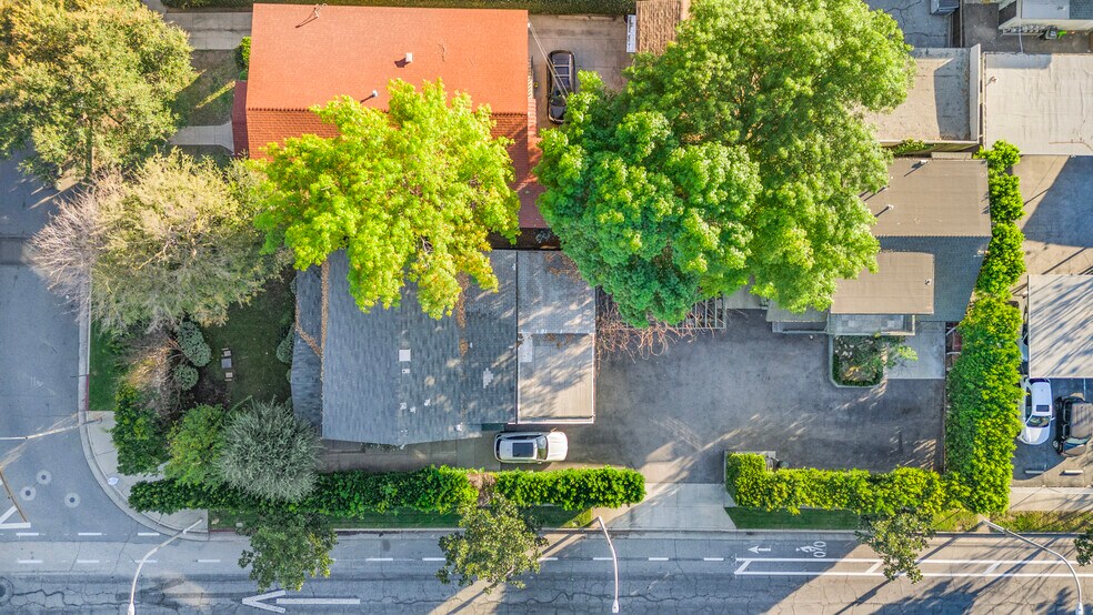 More Photos Of 301-303 N Hudson Ave, Pasadena Apartments For Sale