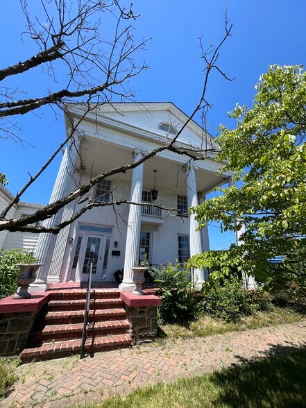 More Photos Of 7518-7526 Harford Rd, Baltimore Office For Lease