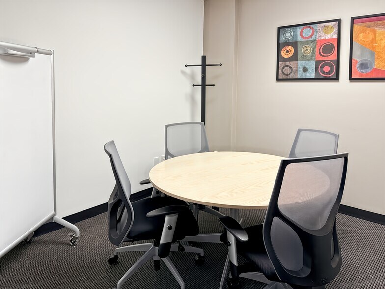 More Photos Of 26 W Dry Creek Cir, Littleton Coworking Space