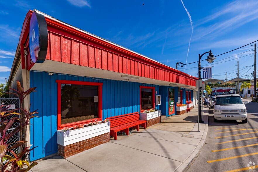 More Photos Of 530 Athens St, Tarpon Springs General Retail For Sale