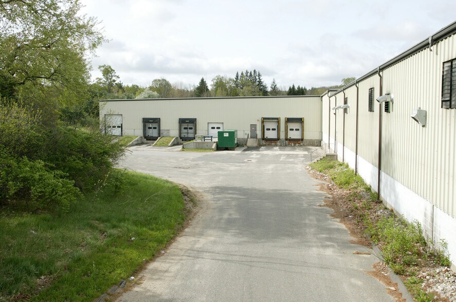 More Photos Of 368 Ella Grasso Ave, Torrington Warehouse For Lease