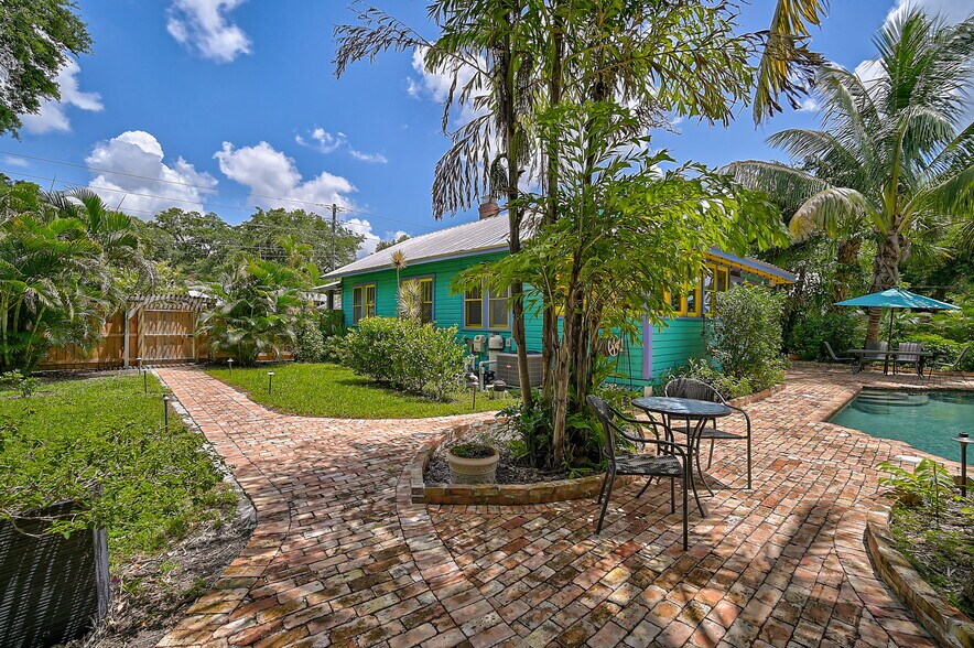 More Photos Of 628 N Orange Ave, Sarasota Land For Sale