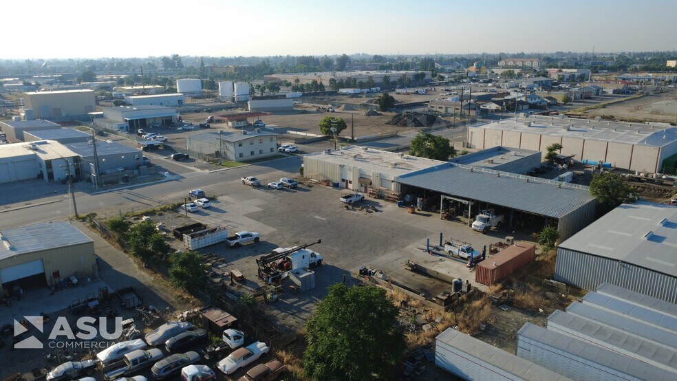 More Photos Of 2901 Gibson St, Bakersfield Warehouse For Lease
