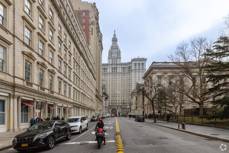 More Photos Of 49 Chambers St, New York Apartments For Sale