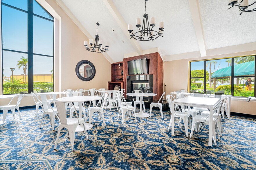 More Photos Of 1212 NW 82nd Ave, Doral Hotel For Sale