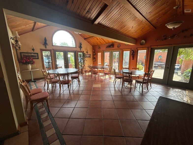 More Photos Of 181 E Brown St, Blairsville Restaurant For Sale