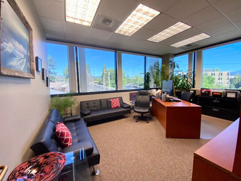 More Photos Of 1575 E McAndrews Rd, Medford Office For Lease