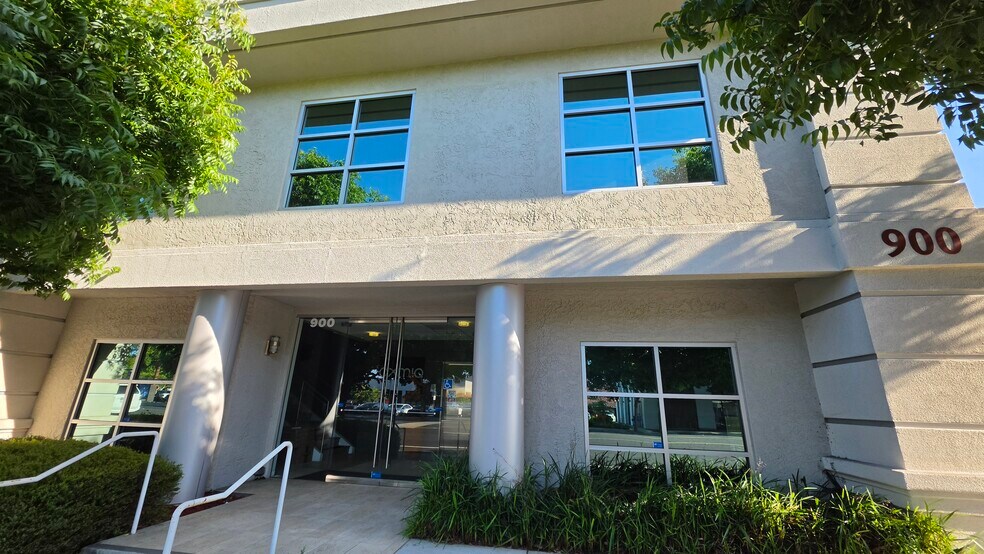 More Photos Of 900 E Campbell Ave, Campbell Office For Lease