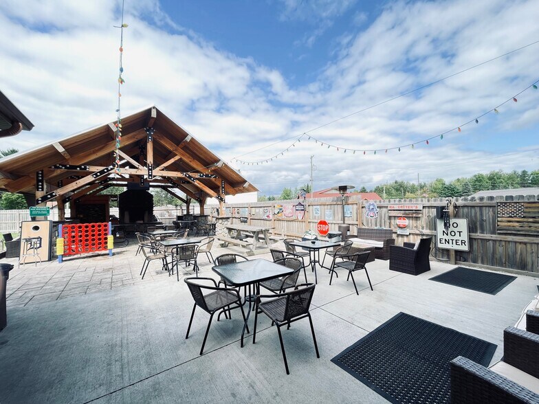 More Photos Of 2262 Deeter Rd & M72, Luzerne Restaurant For Sale