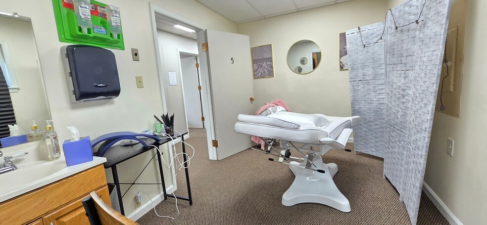 More Photos Of 339 E Antietam St, Hagerstown Office For Lease