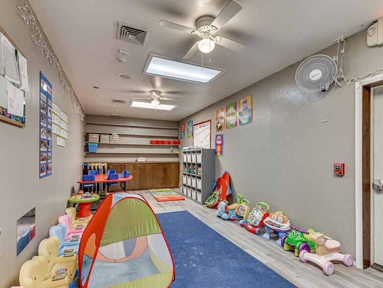 More Photos Of 1419 W London St, El Reno Religious Facility For Sale
