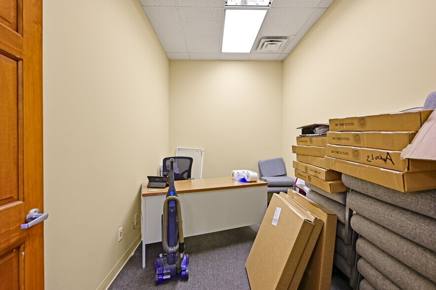 More Photos Of 2500 Camino Entrada, Santa Fe Office For Lease