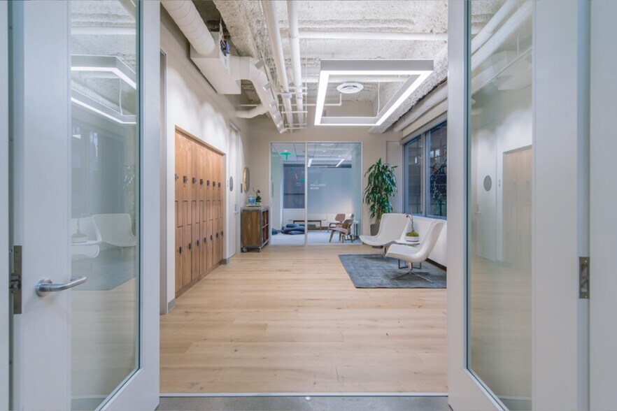 More Photos Of 100 Pine St, San Francisco Office For Lease