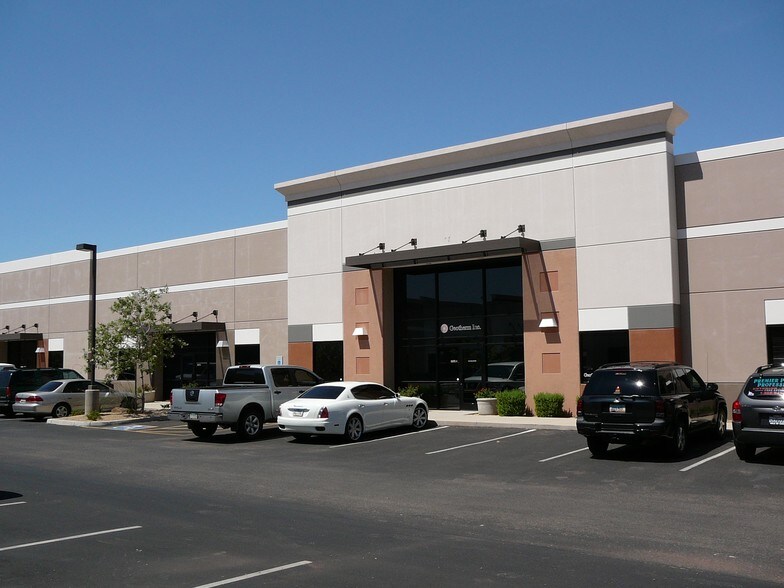 More Photos Of 2225 W Pecos Rd, Chandler Light Manufacturing For Lease