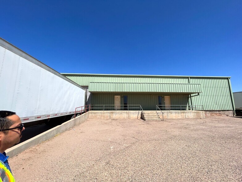 More Photos Of 100 E 9th St, Douglas Warehouse For Sale