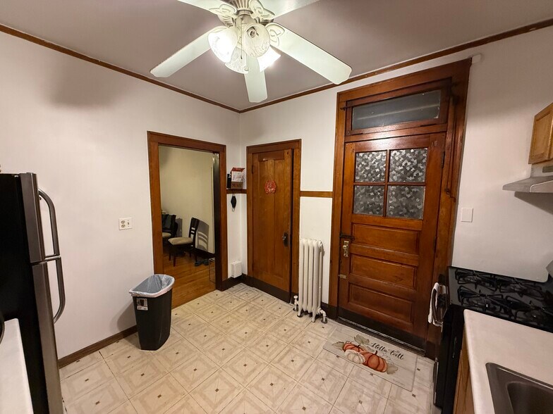 More Photos Of 3100 N LeClaire Ave, Chicago Apartments For Sale