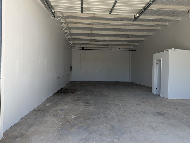 More Photos Of 1511 Brandi Ln, Round Rock Unknown For Lease