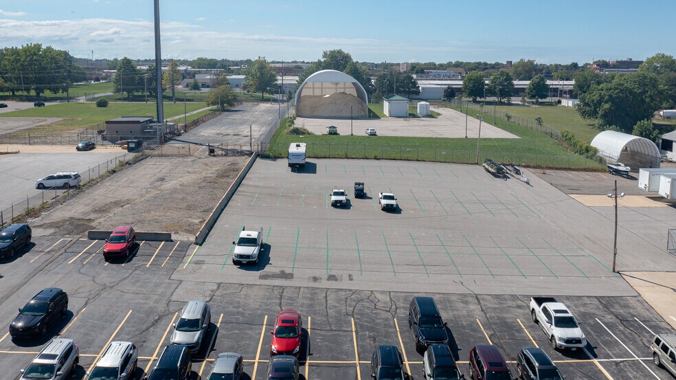 More Photos Of 2201-2235 W 110th St, Cleveland Warehouse For Lease